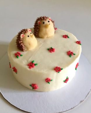 Concrete Cake With 2 Hedgehog