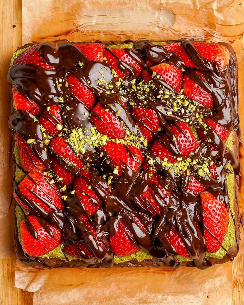 Dubai Kunafa Strawberries & Brownies