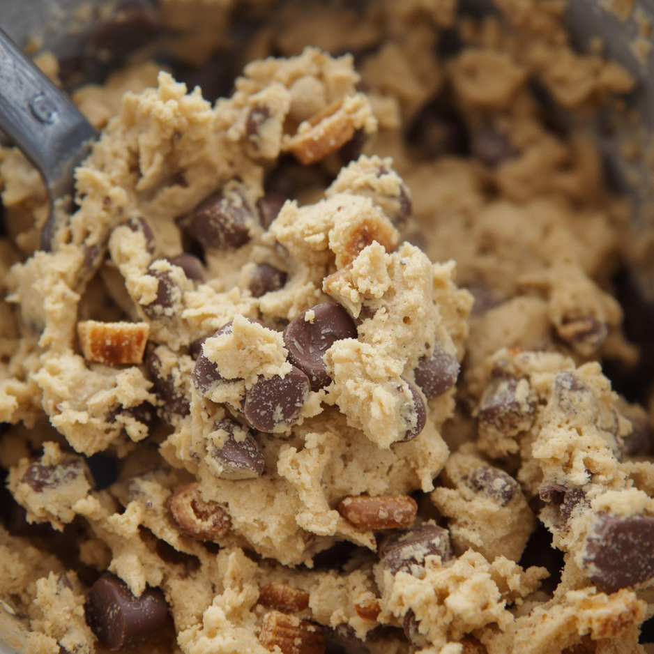 Kinder Bueno Cookie Dough